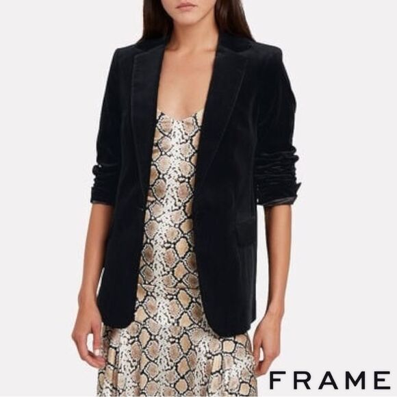 FRAME **NWT** Classic Velvet Blazer in Noir Black - Picture 4 of 11